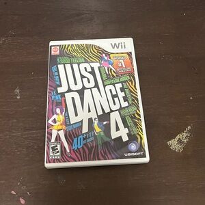 JUST DANCE 4 - WII GAME